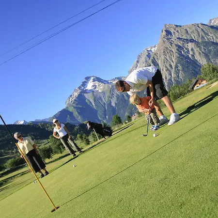 Les Flocons Готель 3*