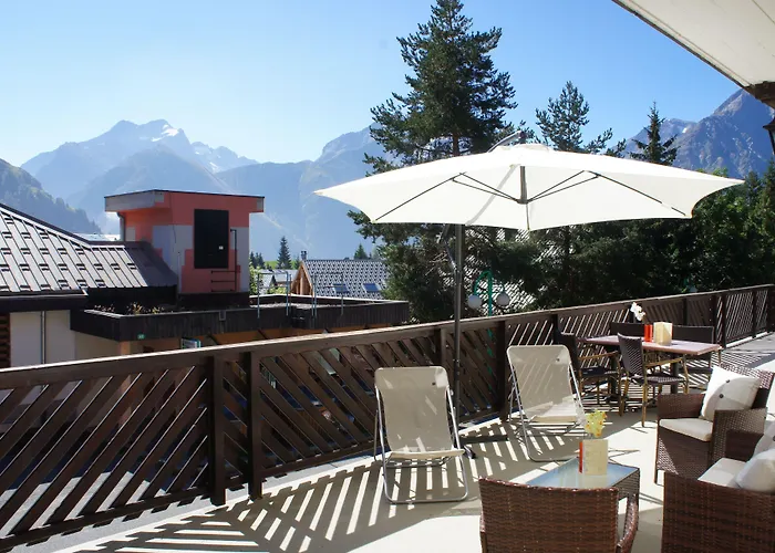 Отель Les Flocons Ле дез Альп