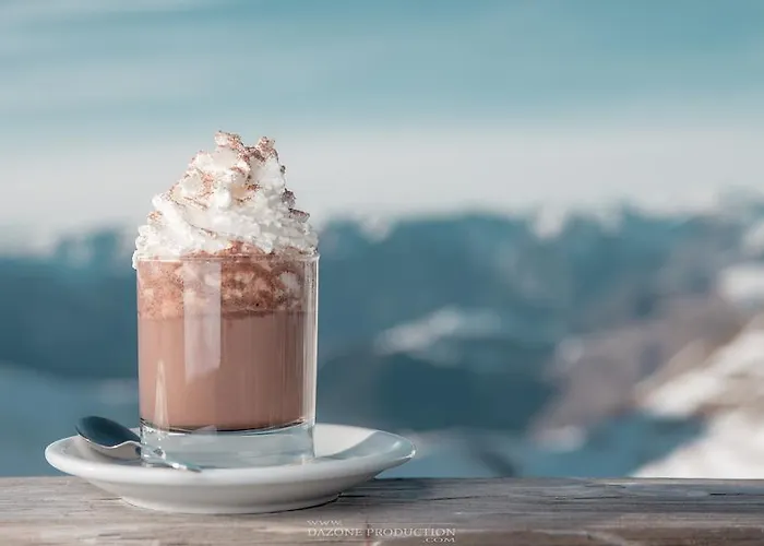 Отель Les Flocons Ле дез Альп