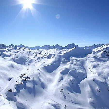 Les Flocons Ле дез Альп